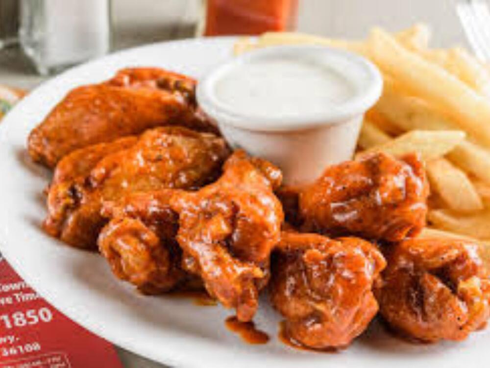 #11  boneless wings